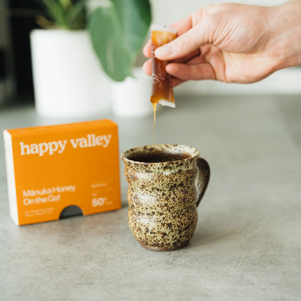 Honey Packets - On the Go Multifloral Manuka MGO 50+ Manuka Honey Sticks - The Better Kiwi Co
