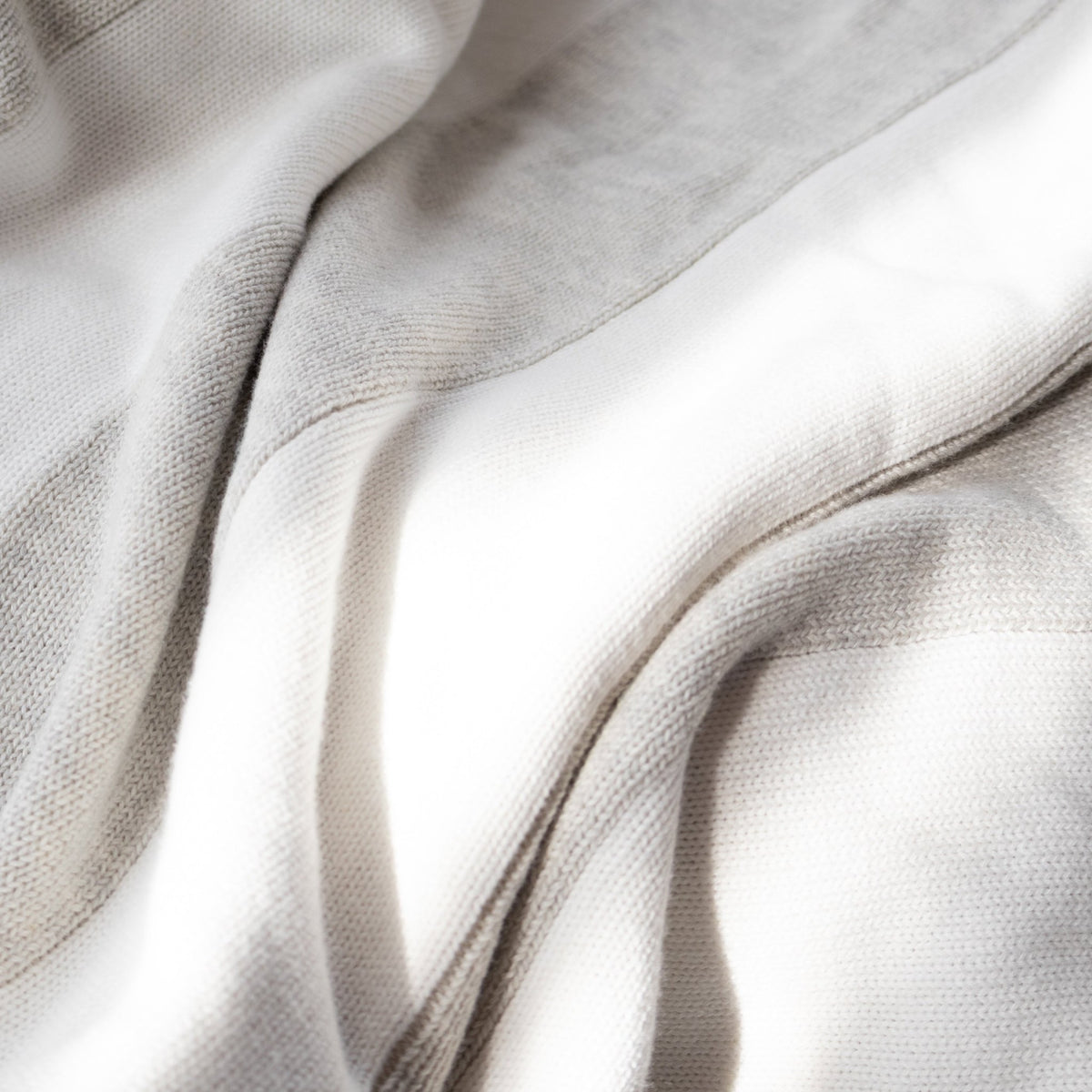 Knit blanket - Large stripes milk and mist - The Better Kiwi Co