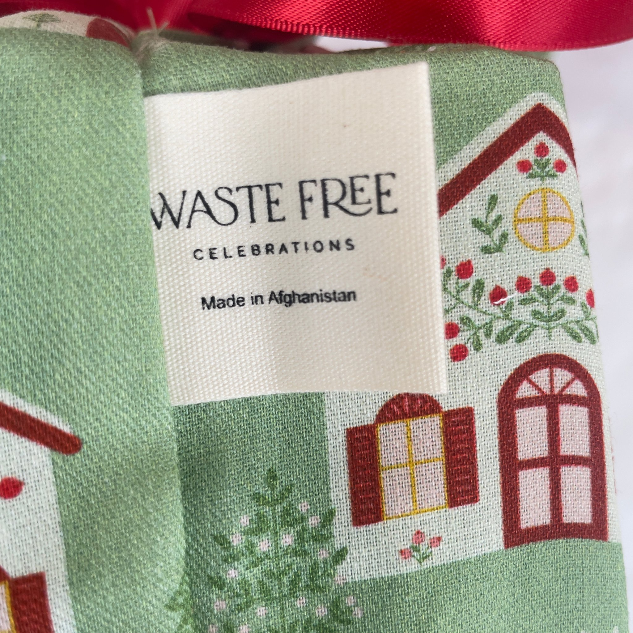 Folk Julandsby (Reusable Gift Bag Set)