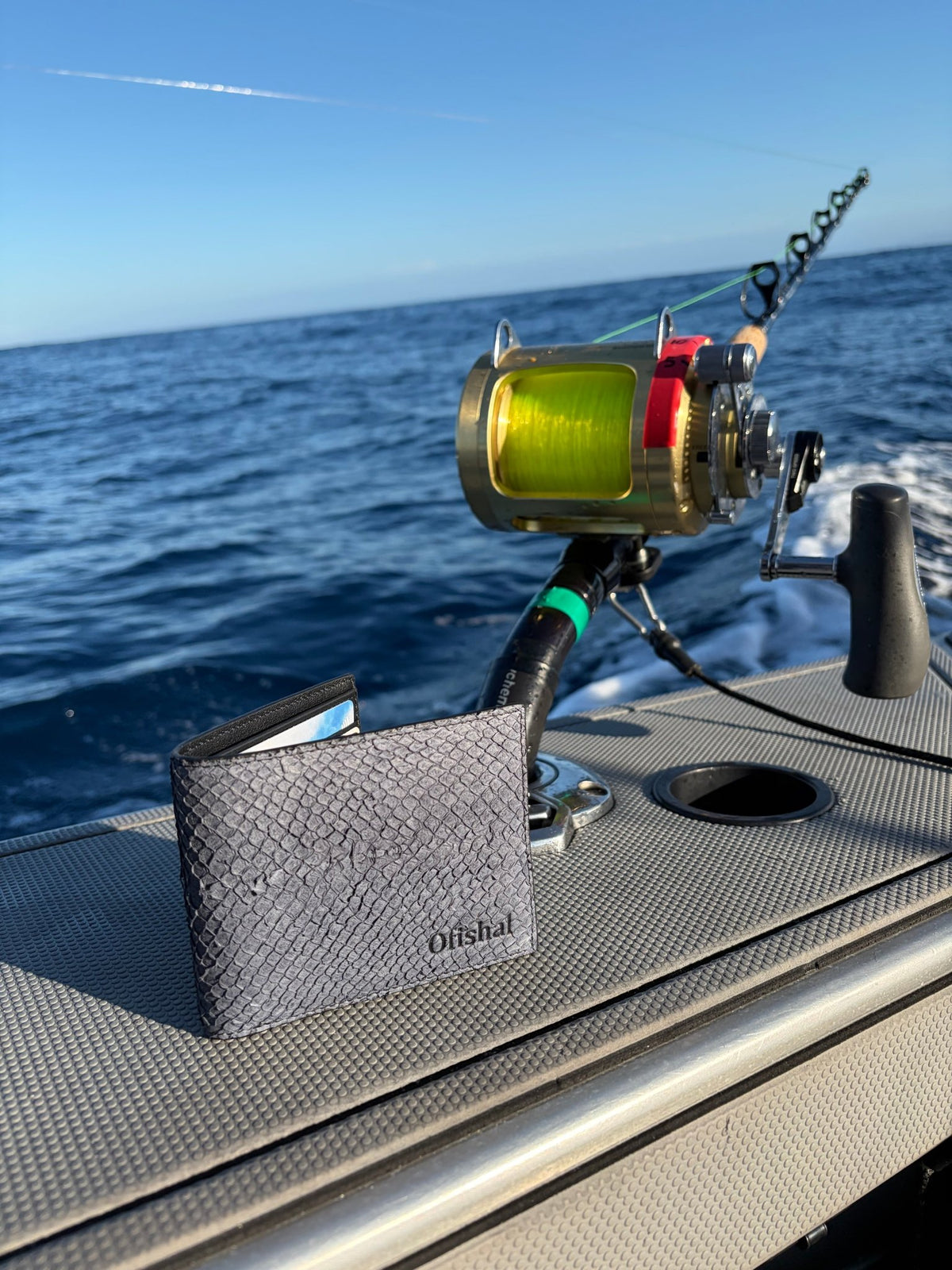 Fish Leather Bifold Wallet - The Better Kiwi Co