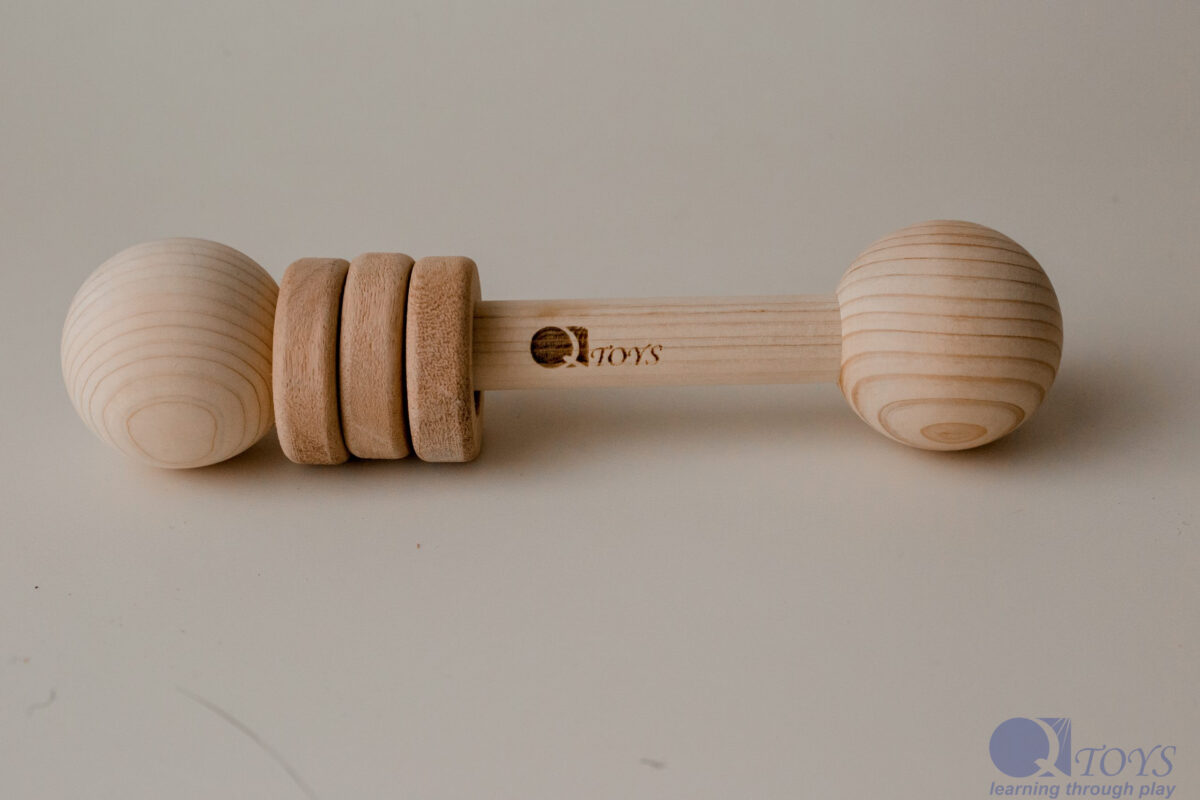 Wooden Grasping Rattle - QToys | Wooden Toy NZ
