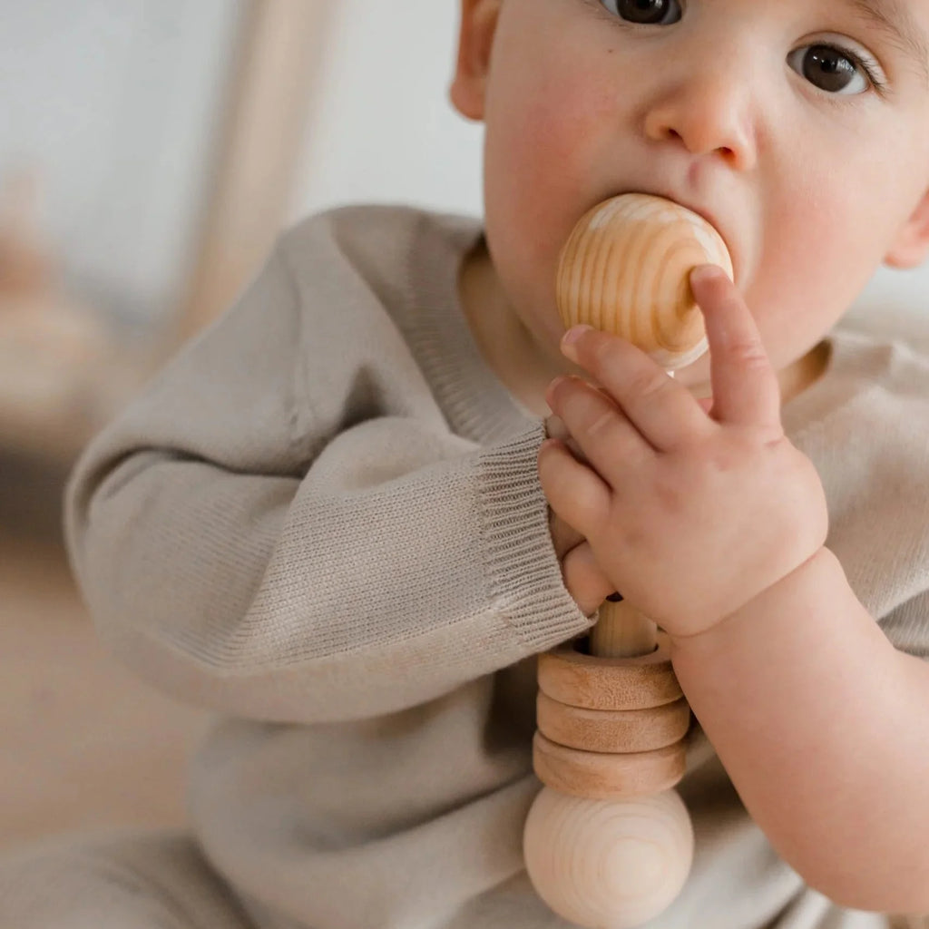 Wooden Grasping Rattle - QToys | Wooden Toy NZ
